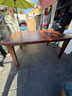 Jofran Inc Solid Wood Dining Table Top w/ 4 Detached Legs & Dentil Trim