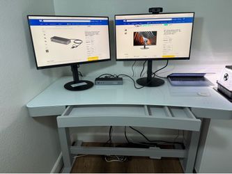 🖥️🖥️ Dual NEC 24” Monitors + Logitech 1080p Webcam — Like New