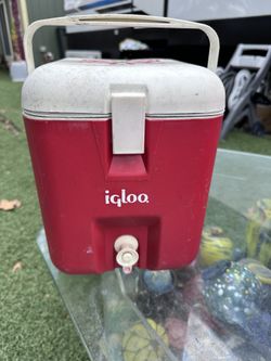 Small Igloo Drink Dispenser