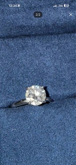 Natural diamond engagement ring