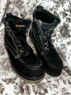 black Hawx men's lace-up work boots feature a distinct moc-toe design with white contrast stitching size 11