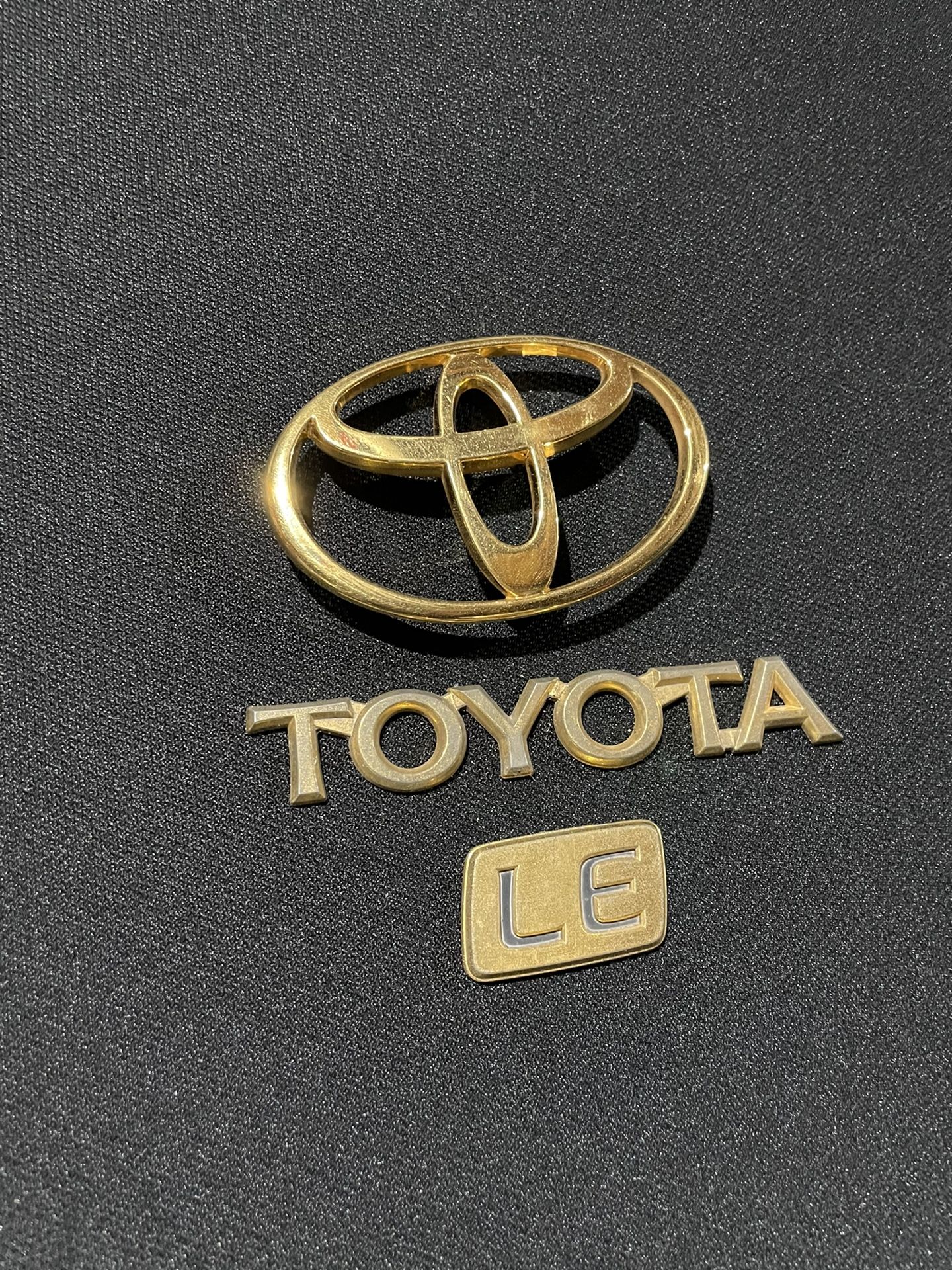 Toyota Camry LE Gold Emblems