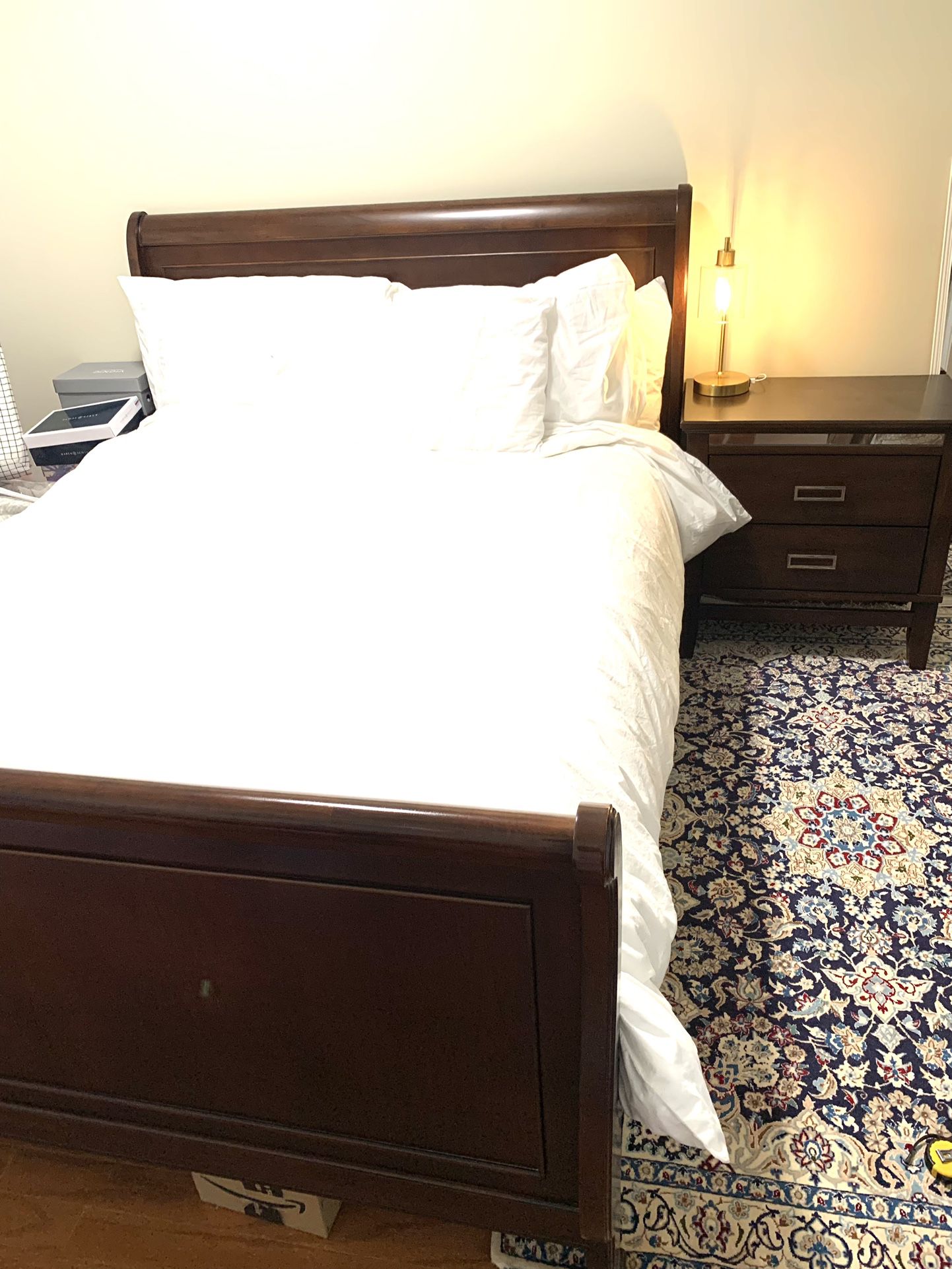 Beautiful Classic Sleigh Bed, Dresser& Nightstand With Free Box Spring!