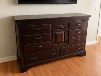 King size bedroom set