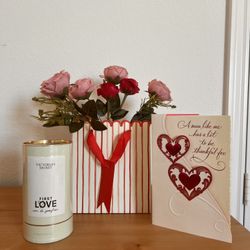 Regalo De San Valentin / Valentine’s Gift Victoria’s Secret Perfume, Roses & Gift Bag
