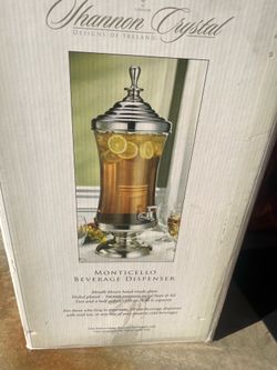 Shannon crystal beverage dispenser