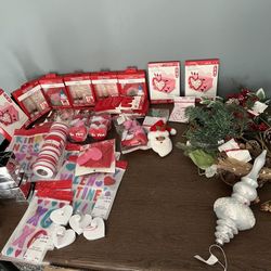 Christmas & Valentines Decorations 
