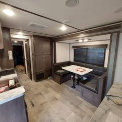 SELLING COLEMAN RV TRAILER