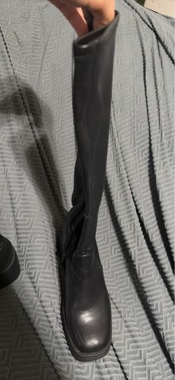 Black boots