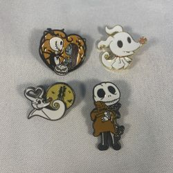 Nightmare Before Christmas set of 4 pins and Necklace