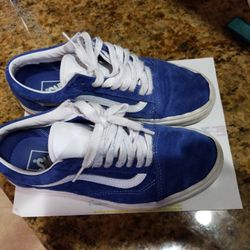 VANS  OLD SKOOL.  Mens Sz 7  Women Sz 8.5