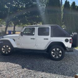 Bestop Black Diamond Soft Top 4-Door Jeep Wrangler