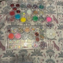 Nail Supplies/gems 