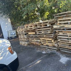 FREE PALLETS FIRST COME FIRST SERVE