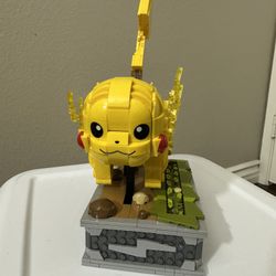 MEGA Pokemon Motion Pikachu Mechanized Toy Building Set-INCOMPLETE SET (no Ears)