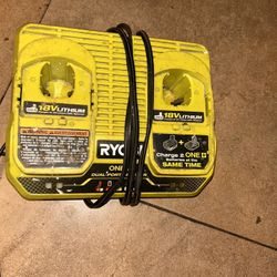 Ryobi ONE+ 18V Dual-Port Simultaneous Charger, model PCG005