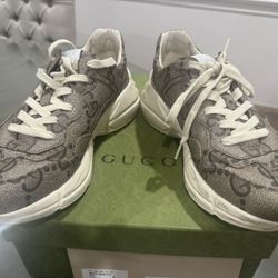 Gucci Shoes 