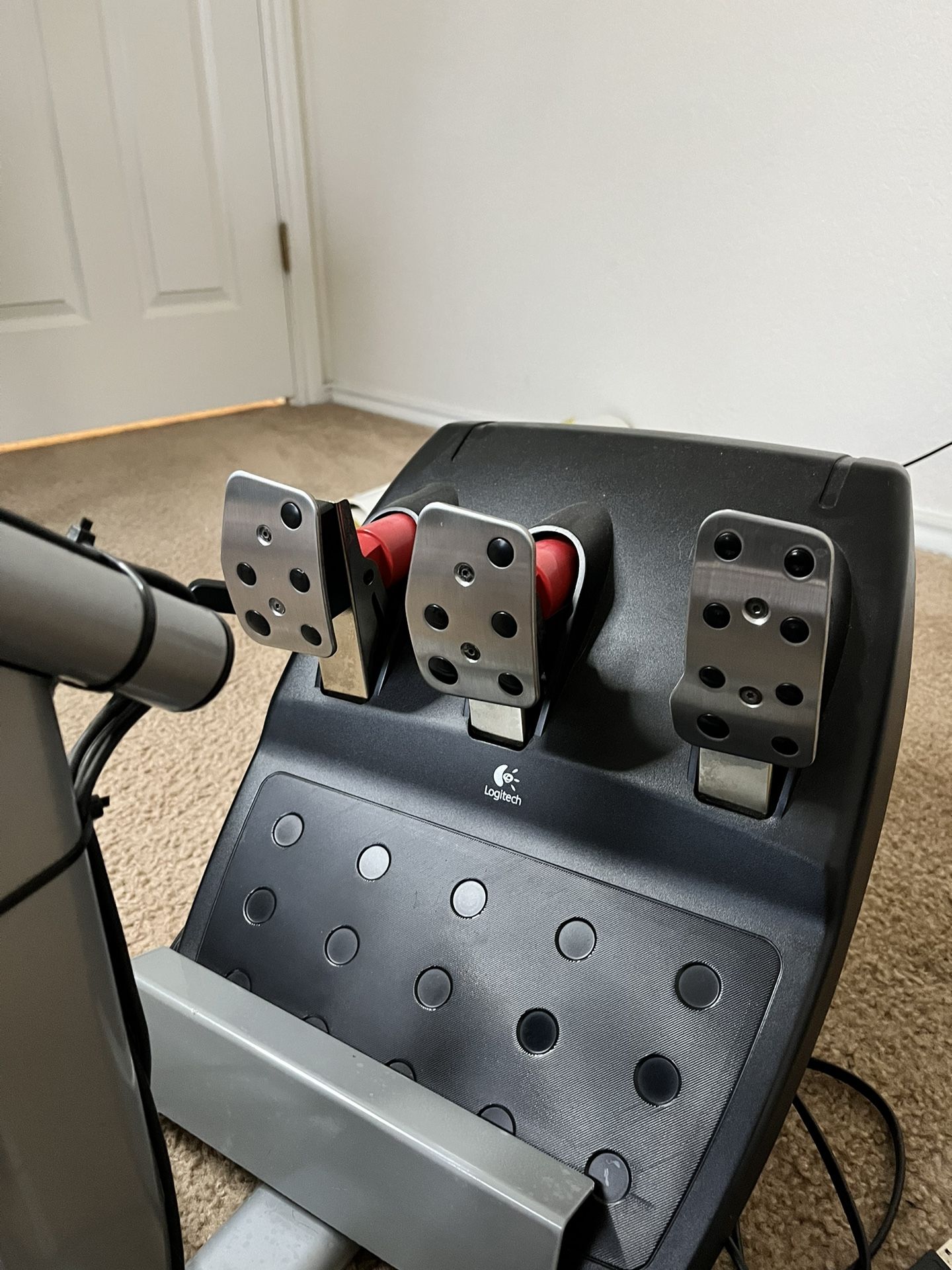 Logitech g27, wheel stand pro, fanatec handbrake for Sale in Kirkland, WA -  OfferUp