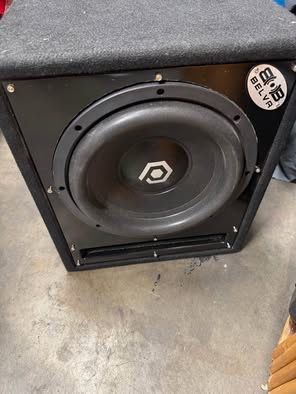 New never used 10 inch subwoofer in ported box