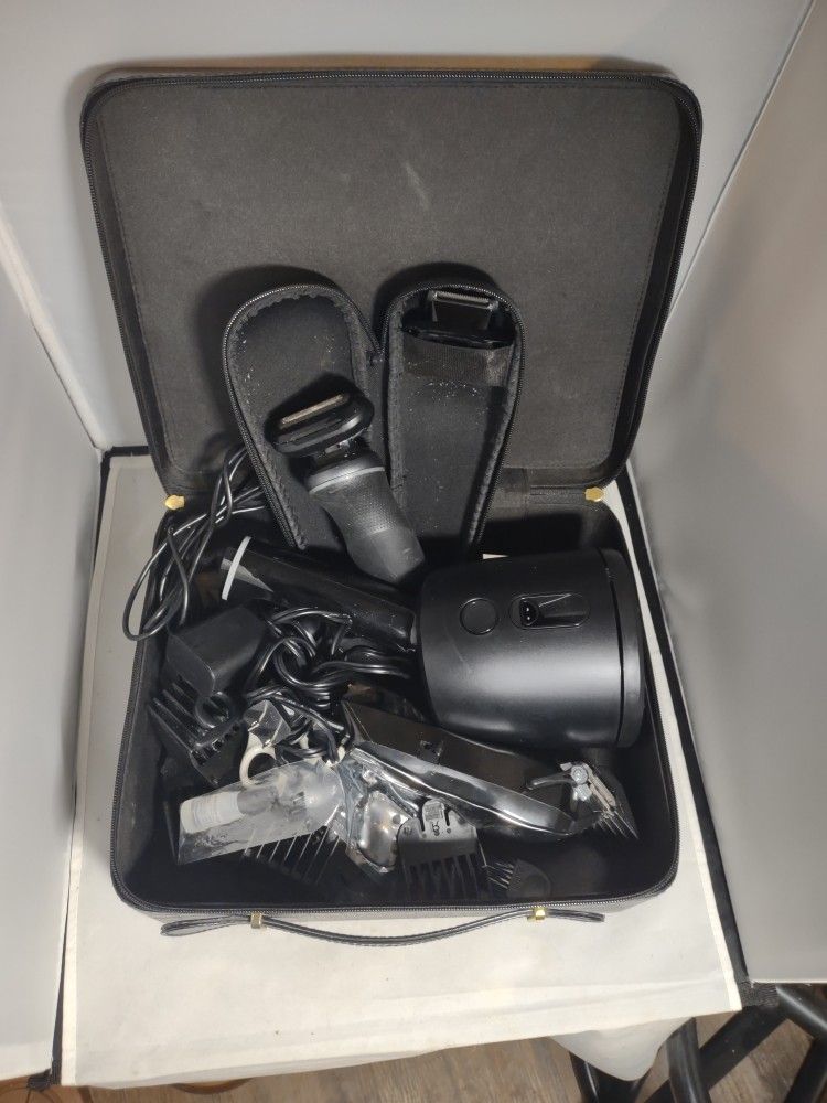 Wahl, Phillips And Remington Men's Grooming Set