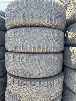 Vendo 315/70/R17 las 4 llantas Goodyear por $200