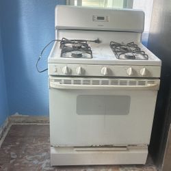 🔥 Hotpoint RGB525 Gas Stove – 30” Freestanding Range 🔥