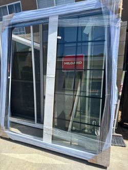 Retro Milgard patio door 69 x 68.5 new