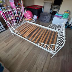 Kids Twin Metal Bed