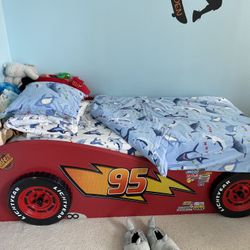 Car Bed (twin) With Trundle
