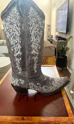 Brown Crater Bone Embroidery Boots
