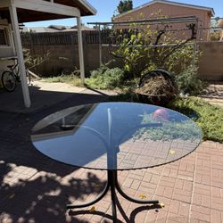 Beautiful Round Glass Table 