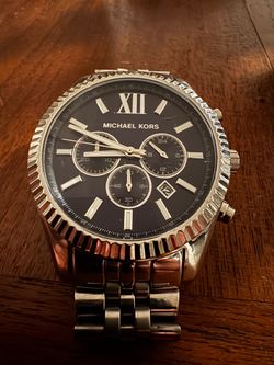 MICHAEL KORS Lexington Chronograph Watch – Silver & Black Dial (Needs Battery)
