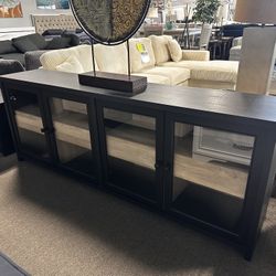 Stunning Black Tv Stand! $599 🖤✨