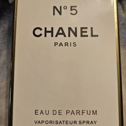 Chanel No5 Eau De Parfum. Vaporisateur Spray 3.4 Fl. Oz.