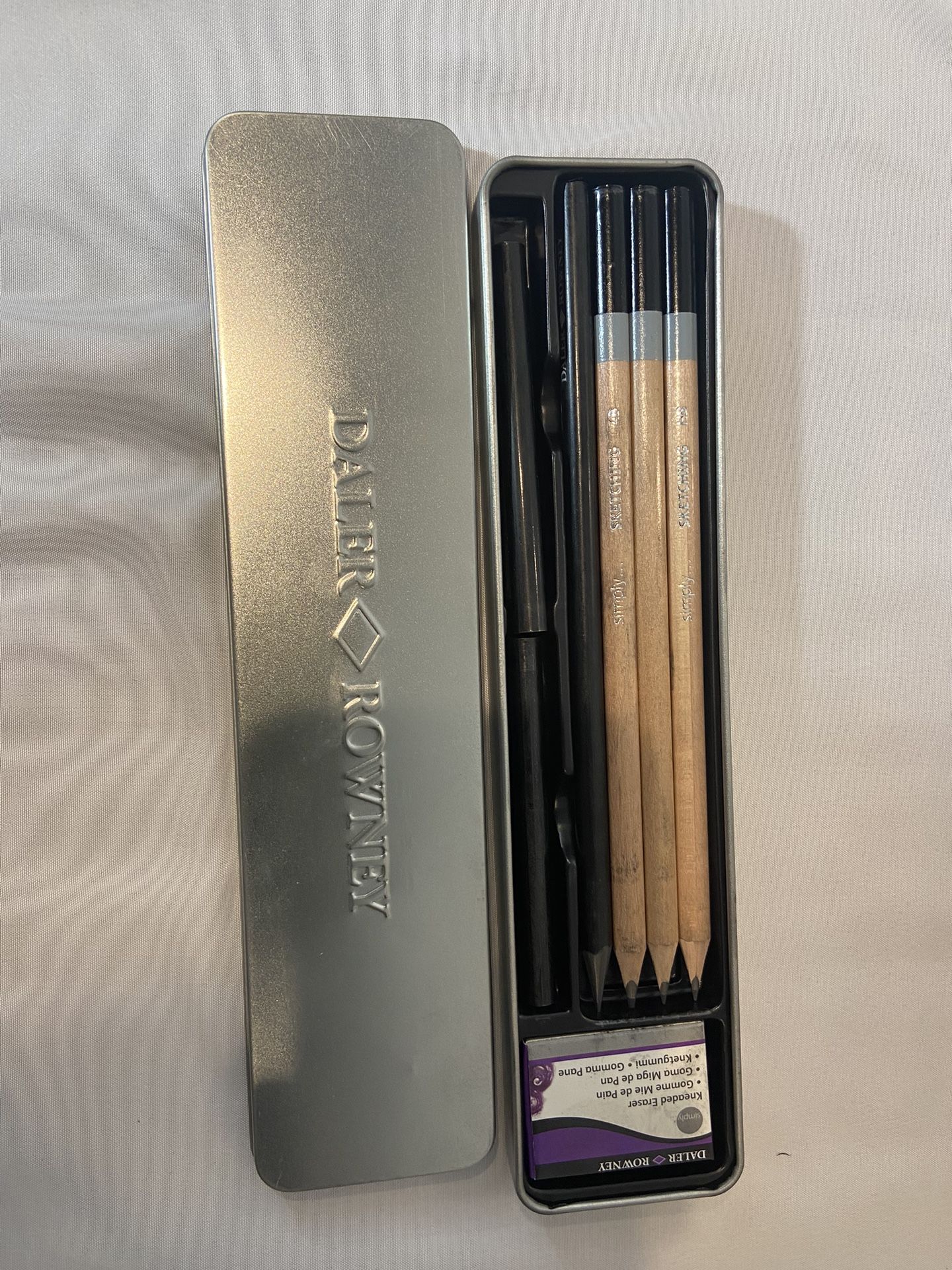 Vintage Daler Rowney Artists Drawing Pencils Sketching Graphite Set Tin Case