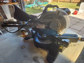Chicago Electric 10" Compound Sliding Miter Saw – 15 Amp