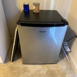 Mini Refrigerator 