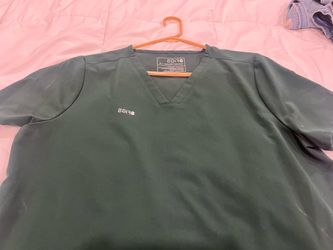 Figs Women British Green Casma Three Pocket Scrub Top