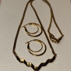 #2351, SIGNED MONET, 1950's SET NECKLACE & EARRINGS. 