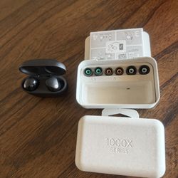Newer Sony WF1000XM5 Earbuds 