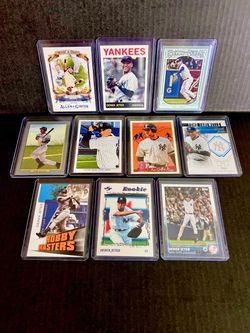 🔥 DEREK JETER 12-Card Yankees Lot! 1995 Rookie Era + Inserts IN TOP-LOADERS 🗽