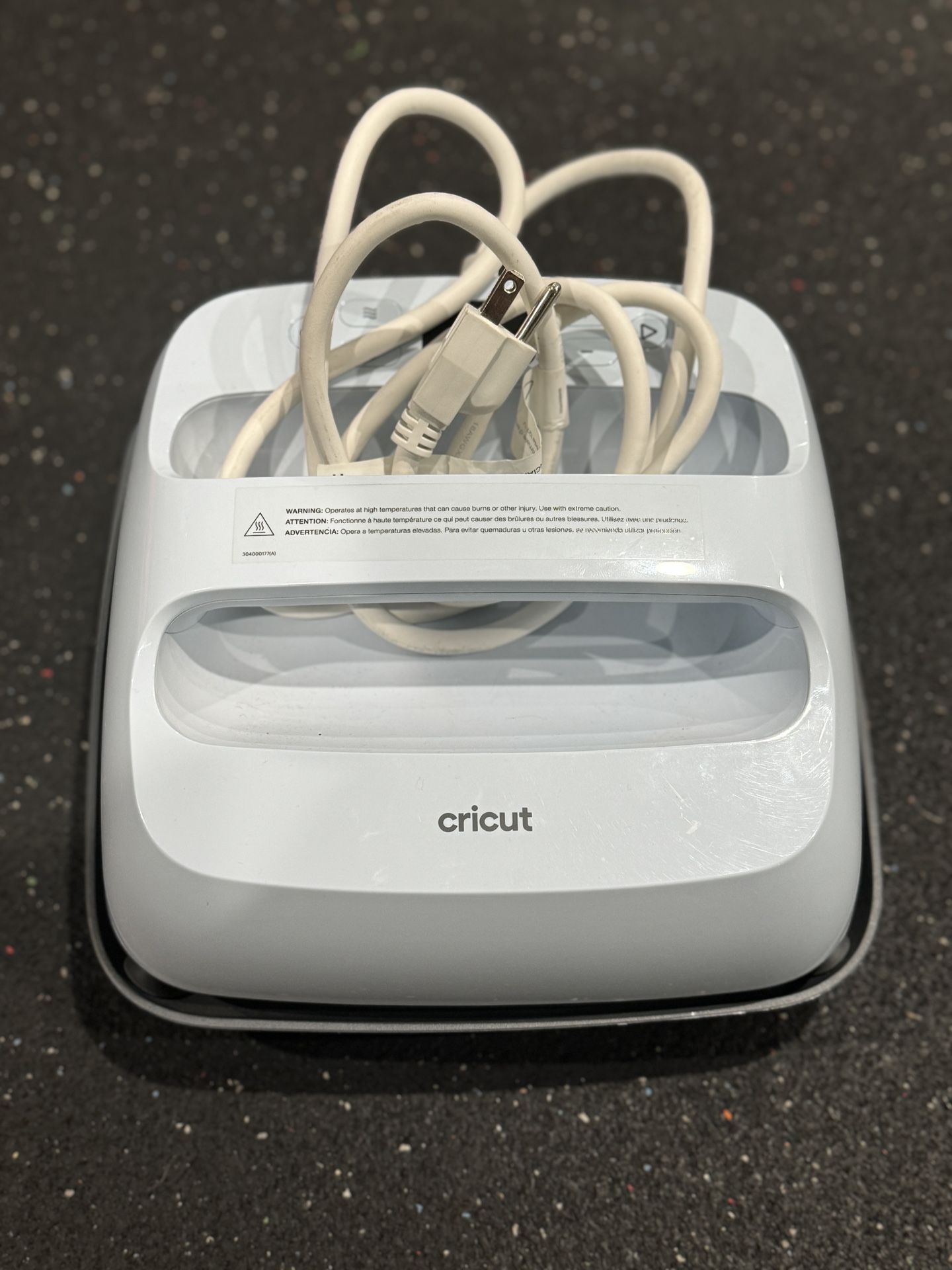 ***CRICUT EASY PRESS 3***