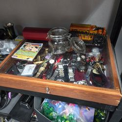 5000 Sq Ft. Estate Sale Indoor .. 