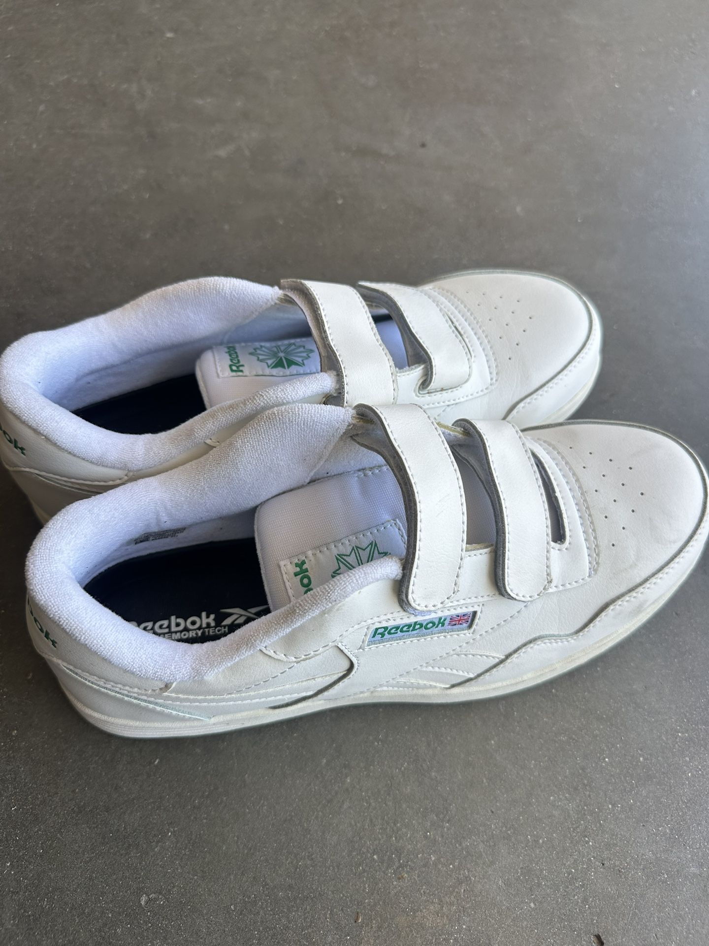 NEW  WORK STEEL TOE  SHOES /  9.5 MEN  SHOES