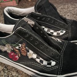 Women's Size 8 Vans