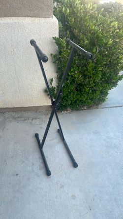 On Stage Piano Stand