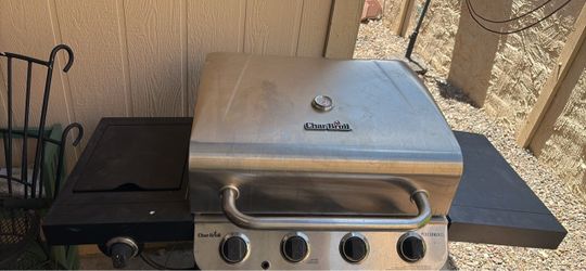 Charbroil 4 burner propane grill