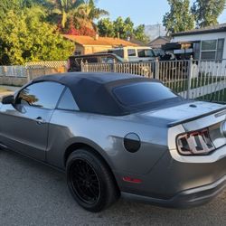 2010 Ford Mustang Convertible $5000