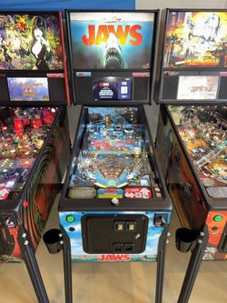 Jaws Pro Edition Pinball Machine By Stern