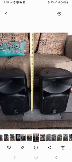 YAMAHA BLUETOOTH SPEAKER SYSTEM BT400 WITH CARRING CASE ON WHEELS VALUED AT $140